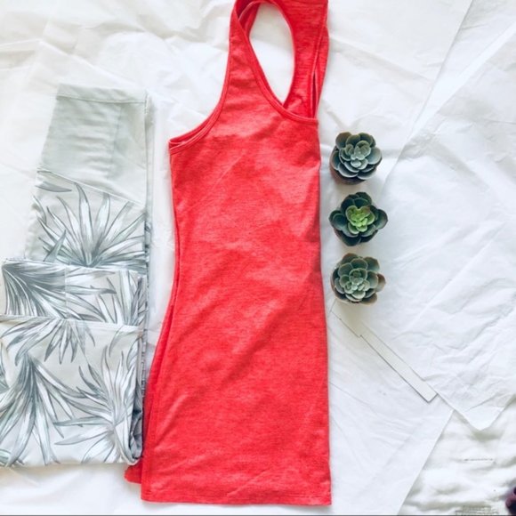 Patagonia Tops - ❤️ Patagonia Key Hole yoga Tank with Ruching Large